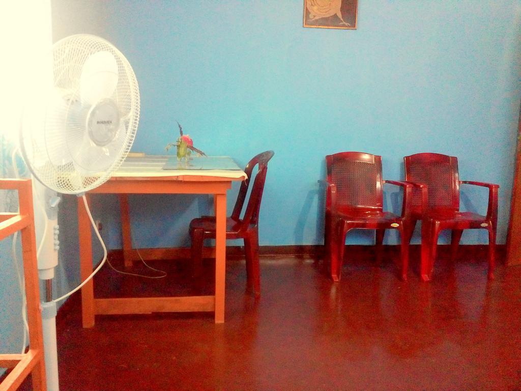 Hikkaduwa Home Stay Phòng bức ảnh